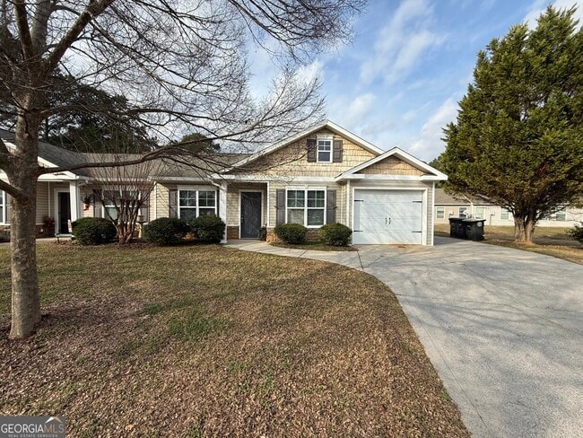 property at 9 Prescott Ln NW