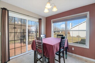 705 Bergamot Dr in Savoy, IL - Building Photo - Building Photo