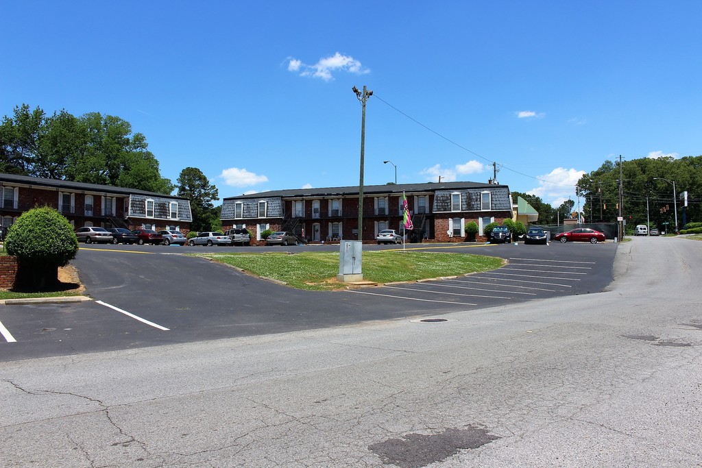 Apartment In Forestdale Alabama