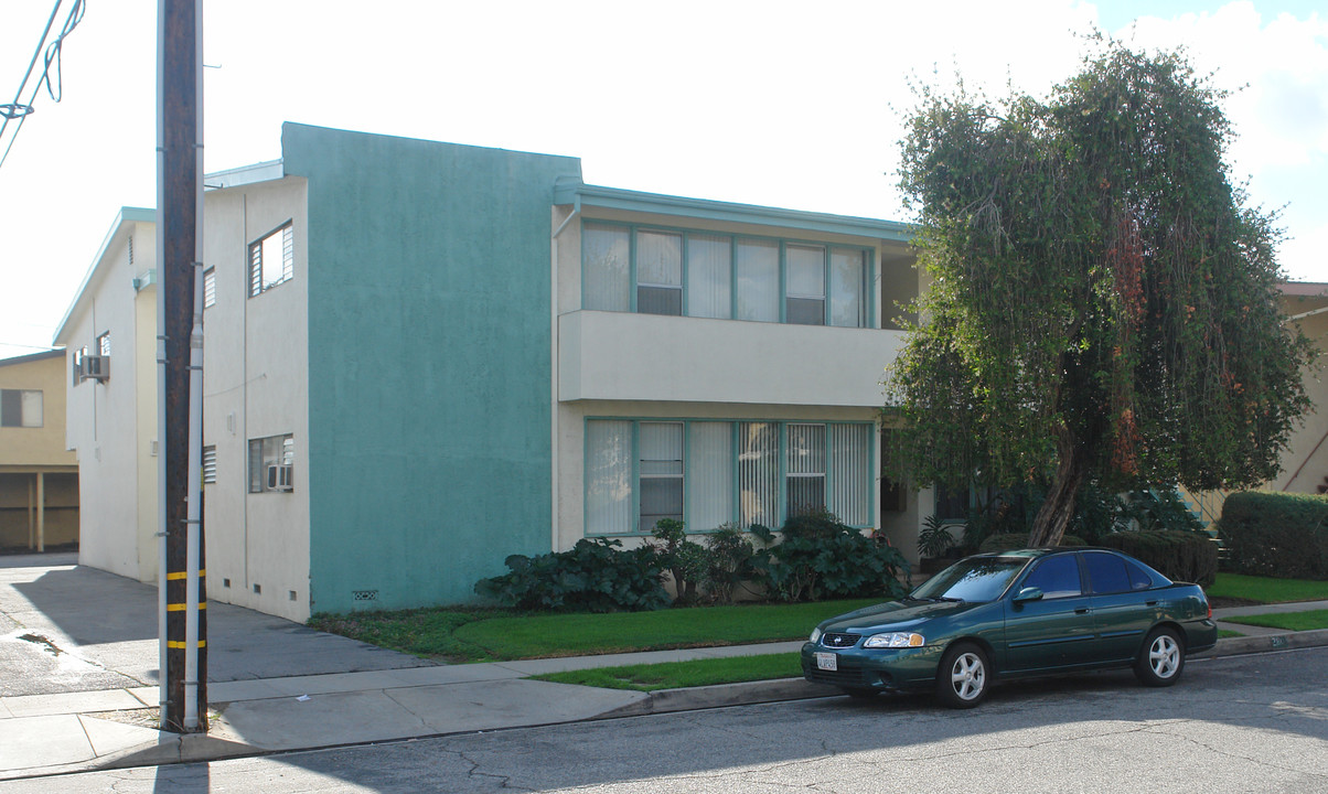 280 E Orlando Way in Covina, CA - Foto de edificio