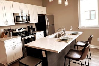 625 S Goodman St in Rochester, NY - Foto de edificio - Building Photo