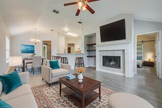 6710 Waterlilly Dr in Arlington, TX - Building Photo - Building Photo