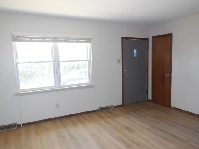 1228 Olivette St in Collinsville, IL - Foto de edificio - Building Photo