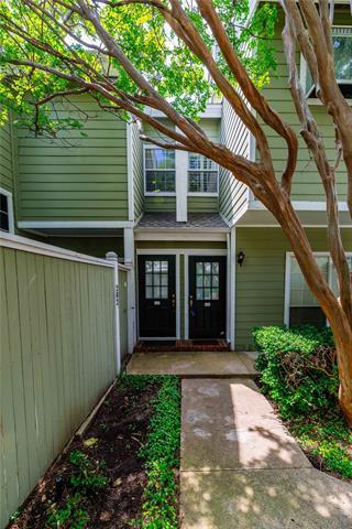 6220 Bentwood Trail in Dallas, TX - Foto de edificio - Building Photo