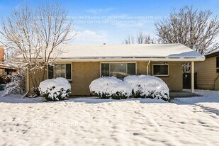 2324 Fulton St in Aurora, CO - Building Photo