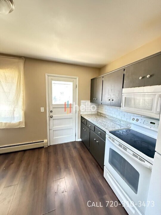 5260 E Warren Ave in Denver, CO - Building Photo