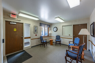 Galloway Apartments in Menomonie, WI - Building Photo - Lobby