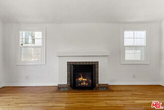 515 N Kings Rd in West Hollywood, CA - Foto de edificio - Building Photo