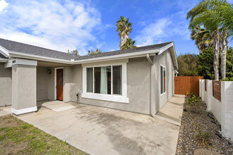 10875 Barbados Way in San Diego, CA - Building Photo - Building Photo