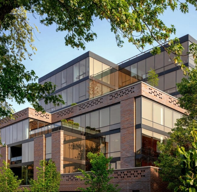 property at 3478 N Broadway