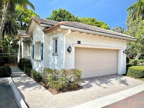 640 Moondancer Ct in Palm Beach Gardens, FL - Foto de edificio - Building Photo
