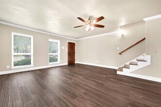 5801 Lumberdale Rd in Houston, TX - Building Photo - Building Photo