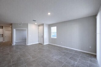 31101 Mango Fade Wy in San Antonio, FL - Building Photo - Building Photo