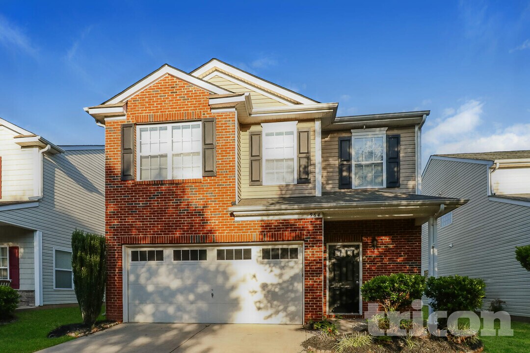 964 Willow Creek Dr in Gastonia, NC - Building Photo