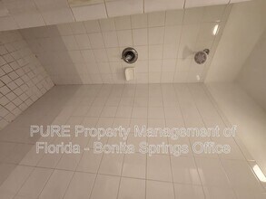 8450 Kingbird Loop in Ft. Myers, FL - Building Photo - Building Photo