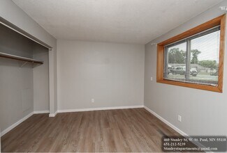 460 Stanley St in West St. Paul, MN - Building Photo - Building Photo