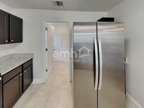 8134 Brushy Mdw in San Antonio, TX - Building Photo - Building Photo