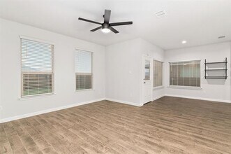 177 Driftoak Dr in Boyd, TX - Building Photo - Building Photo