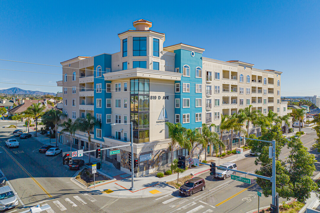 Harborview Apartments in National City, CA - Foto de edificio