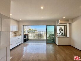 999 N Doheny Dr in West Hollywood, CA - Building Photo