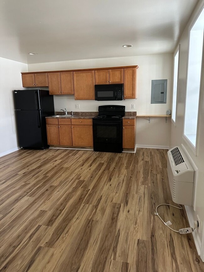 property at 36 W Market St