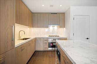 430 Stuart St-Unit -30B in Boston, MA - Building Photo - Building Photo