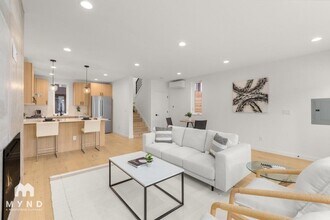 1546 NW 64th St in Seattle, WA - Building Photo - Building Photo