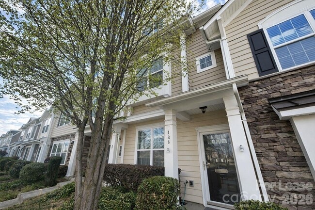 property at 123 Leyton Loop