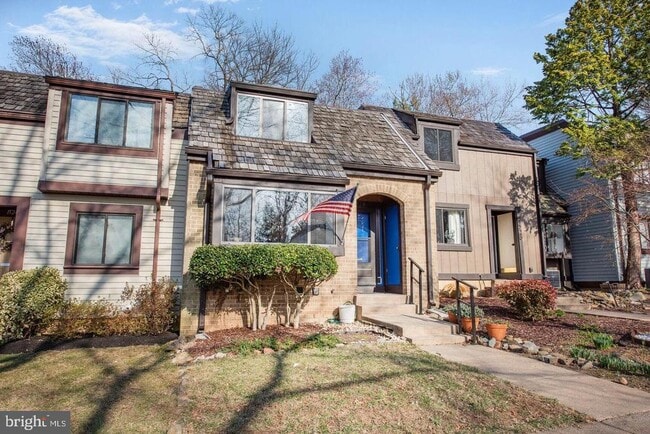 property at 1526 Scandia Cir