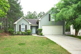 7151 Springchase Way in Austell, GA - Building Photo