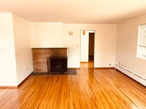 2715 S 7th St, Unit Upstairs in Tacoma, WA - Building Photo - Building Photo