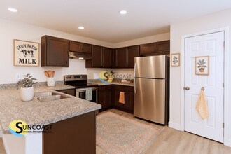 8588 April St-Unit -1 in Jacksonville, FL - Building Photo - Building Photo