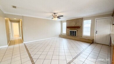 2108 76th St in Lubbock, TX - Building Photo - Building Photo