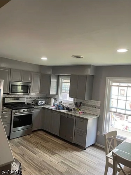 6 Carmella Ct in Newark, NJ - Building Photo