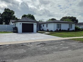 4360 NW 13th Ct in Lauderhill, FL - Building Photo