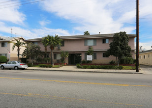 6444 Tujunga Ave in North Hollywood, CA - Building Photo - Building Photo