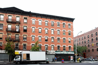 695-697 9th Ave in New York, NY - Building Photo - Building Photo