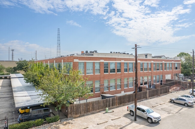 1312 Live Oak St