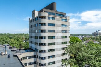 The Barbican in Des Moines, IA - Building Photo - Building Photo