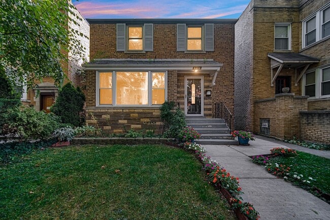 6423 N Seeley Ave in Chicago, IL - Building Photo - Building Photo