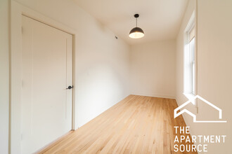 3049 W Medill Ave, Unit 3A in Chicago, IL - Building Photo - Building Photo