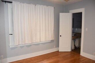 166 N Cambridge St in Orange, CA - Building Photo - Building Photo
