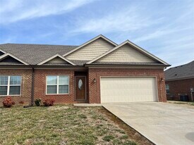1126 Springfield Blvd in Bowling Green, KY - Building Photo