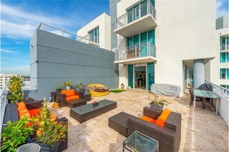 350 NE 24th St-Unit -1201 in Miami, FL - Building Photo - Building Photo