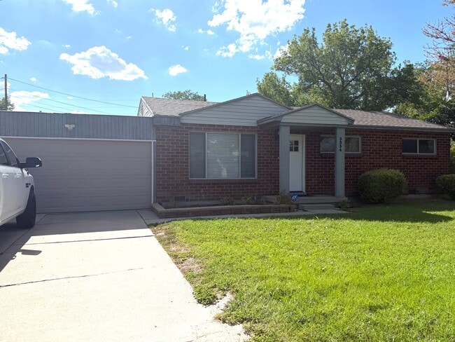 property at 3334 Maple Wy