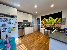 120 Hillside St, Unit 2 in Boston, MA - Building Photo