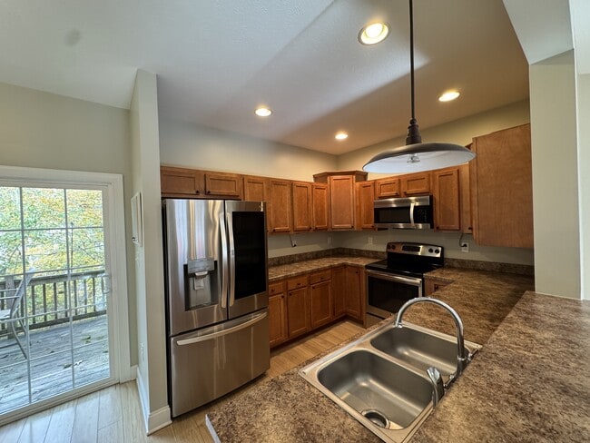 1029 Olivia Wy in Morgantown, WV - Building Photo - Building Photo