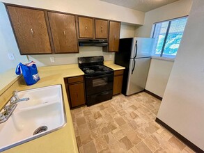 1705 Heatheridge Rd in Fort Collins, CO - Building Photo - Building Photo