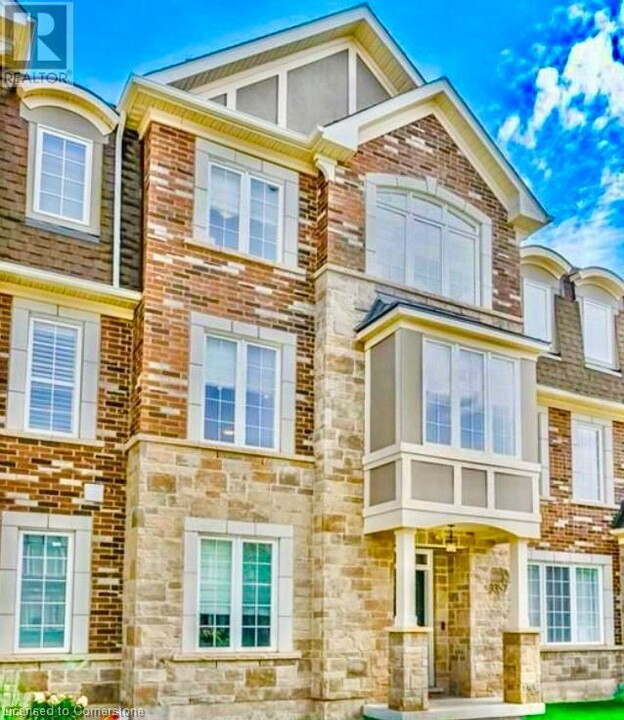 3357 Carding Mill Trail in Oakville, ON - Building Photo