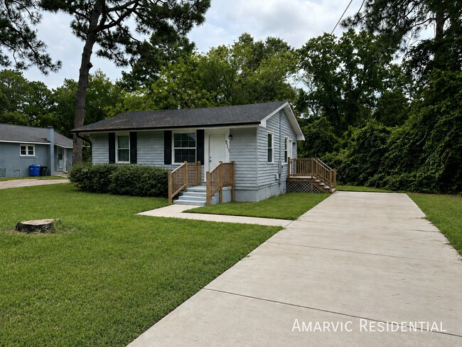 property at 833 Amye St